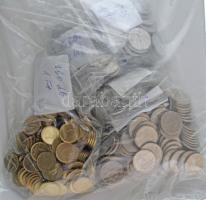 Vegyes 533db-os érmetétel fillér és forint, közte: 60db 2f + 13db 5f + 80db 10f + 50db 20f + 10db 50...