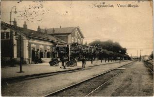 Nagyszombat, Tyrnau, Trnava; vasútállomás. Horovitz Adolf kiadása / railway station (gyűrődések / cr...
