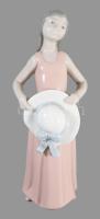 Lladro porcelán lány kalappal figura, jelzett, hibátlan, m: 25,5 cm