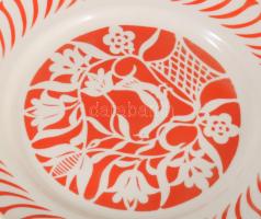 2 db Hollóházi magyaros mintájú porcelán fali dísztányér, matricás, jelzett, hibátlan d: 25 cm