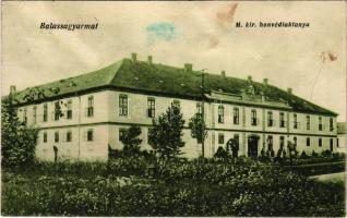 Balassagyarmat, M. kir. honvédlaktanya. Réti J. kiadása (r)