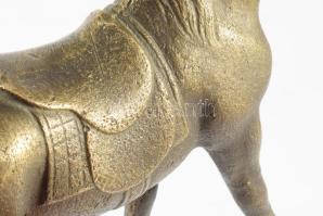 Bronz ló szobor, talpakon csavar helyével 17x21 cm