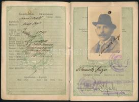 1923 Magyar Királyság által kiállított fényképes útlevél Moravetz Hugó részére, német és osztrák víz...