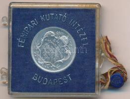 1975. "Emlék a Körmöcbányai M. Kir. Pénzverő kiállítására 1826" Al emlékérem másolat &quot...