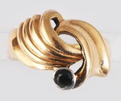 Arany (Au) ékszer szett, gyűrű m:54, fülbevaló pár, bross, 14K, részben utófémjelzett 1998-2006 közö...