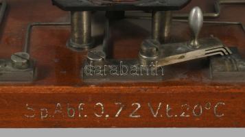 Forgótekercses galvanométer ca 1920. Zománc skálával m: 32 cm