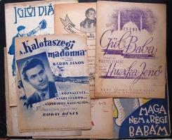 16 db kotta az 1890-1930 közti évekből, benne: Iglói Diákok, Kalotaszegi Madonna, Maga nem a régi Babám, stb.