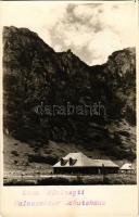 Bucsecs-hegység, Butschetsch, Muntii Bucegi; Malajester-szoros, menedékház, turistaház / Casa Malaes...
