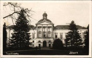1935 Kistapolcsány, Topolcianky; Főhercegi kastély / Zámok / castle. Foto Fekete (Zl. Moravce) photo...