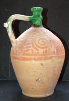 Egyszerű díszítésű agyag aratókancsó sokat használt állapotban, 33cm-es magassággal