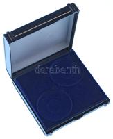 Kisalakú, részben bársonyborítású érmetartó dísztok, 2db férőhellyel (42mm), újszerű állapotban