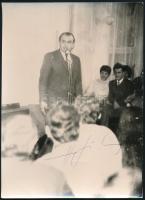 Hofi Géza (1936-2002) Kossuth-díjas és kétszeres Jászai Mari-díjas előadóművész, humorista aláírása ...
