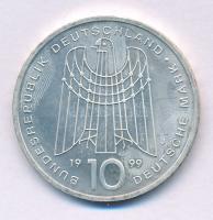 Németország 1999J 10M Ag "SOS-Gyermekfalvak" T:UNC,AU
Germany 1999J 10 Mark Ag "Char...