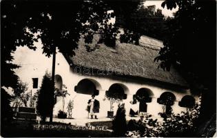 1935 Veszprém, Bakonyi ház, magyar folklór. Streit József photo (EB)