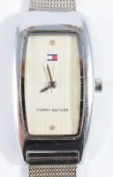 Tommy Hilfiger női karóra, fém szíjjal, kvarc, 40x20 mm
