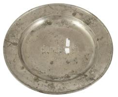 1875 Ón dísztál, jelzett, kopással, d: 28,5 cm