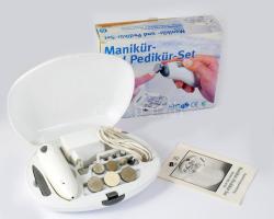 Manikűr- pedikűr készlet, leírással, eredeti dobozában