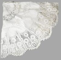 Nagyméretű antik kézzel készült terítő, d:150cm