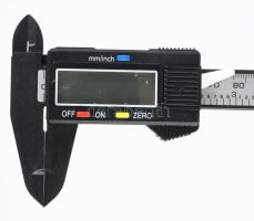 Digitális tolómérő, újszerű állapotban, h: 24 cm