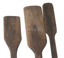 3 darab antik lekvárkeverő kanál. Alföld, cca 19. sz. vége, h: 62-99 cm