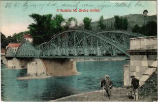1908 Zsolna, Sillein, Zilina; Budatini híd és vár Zsolna mellett, fényképész fényképezőgéppel a Vág ...