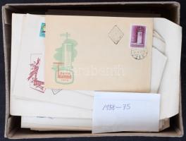 1958-1975 216 db FDC, közte sorok és blokkok is, dobozban