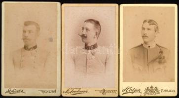 cca 1890-1900 Katonaportrék, 3 db vizitkártya boszniai (Mostar, Szarajevó) műtermekből, 10,5x6,5 cm