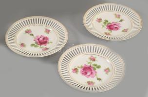 7 darabos vegyes porcelán tétel, közte Villeroy &amp; Boch antik dísztál