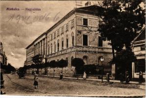 1924 Miskolc, Megyeháza. Vasúti levelezőlapárusítás 496. (EK)