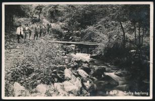 1942