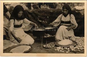 Albanien, Seidengewinnung / Albanian silk production