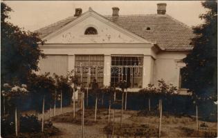 1914 Tiszatarján, Édes kúria, kastély. Hátoldalon Édes Elek, Ifj. Tornallyay és mások aláírása. phot...