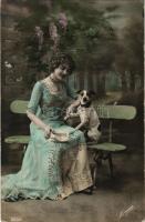 1912 Hölgy kutyával / Lady with dog (fa)