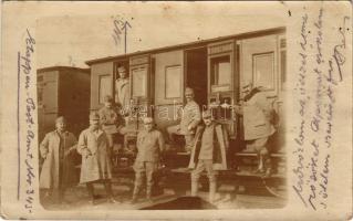 1916 Első világháború, osztrák-magyar katonák Szerbiából jövet vonaton / WWI Austro-Hungarian K.u.k....