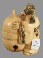 cca 1900, Japán elefántcsont netsuke, m: 4 cm