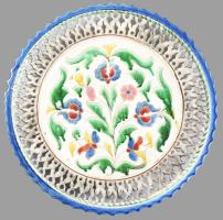 Bozsik Kálmán (1872-1959): Dísztál áttört mintával. Jelzett, mázhibákkal, d: 36 cm
