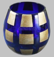 Geometrikus mintával díszített kék hutaüveg váza, m: 12 cm