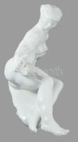 Kerényi Jenő (1908-1975): Könyöklő akt. Jelzett, hibátlan, 29x16 cm