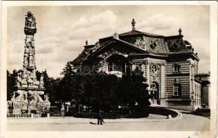 1943 Kecskemét, Színház, utcaseprő (EB)