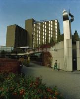 Kölcsényi Zoltán: Budapest, Novotel hotel kb 1980 10 db fotó negatív kocka, tartóban