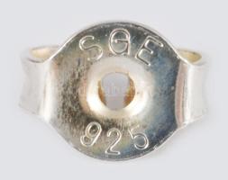 Ezüst (Ag) fülbevaló pár, ónix gömbbel, jelzett, 925 ezrelékes, bruttó 3,28g