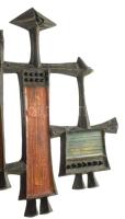Papp Zoltán(?): Figurák. Bronz, üveg, 28x28 cm