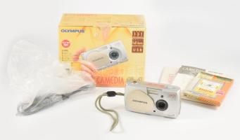 Olympus Camedia C-1 fényképezőgép, dobozában