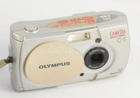 Olympus Camedia C-1 fényképezőgép, dobozában