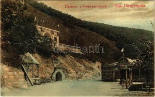Pyatigorsk, Piatigorsk; Le Provall (la grotte) et le Café-Restaurant / cave, café and restaurant