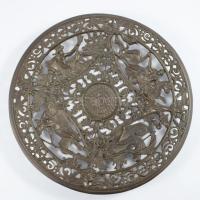 Coalbrookdale öntöttvas díszöntvény áttört dísztál görög istenekkel d: 23 cm Jelzés nélkül Anglia, X...