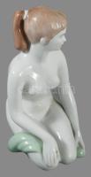 Aquincum térdelő akt, jelzett, hibátlan, m: 22 cm