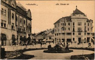 Szabadka, Subotica; Szent István tér, kávéház, bank, üzletek. Vasúti levelezőlapárusítás 30. sz. - 1...