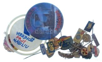 20db-os vegyes külföldi (főleg csehszlovák) jelvénytétel T:vegyes
20pcs mixed foreign (mostly from ...