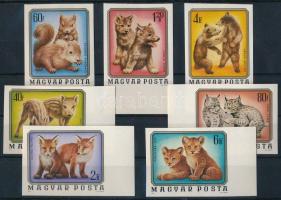1976 Vadállatkölykök ívszéli vágott sor (6.000)